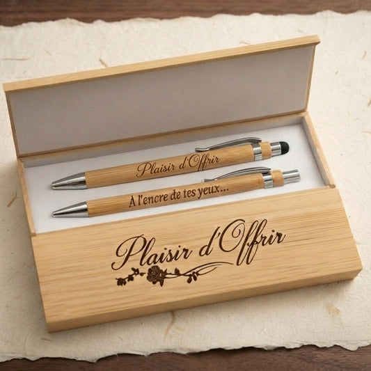 Coffret duo en bambou gravé « Plaisir d'Offrir » avec une rose, stylo tactile et porte-mine gravés – Weastyle Gravure