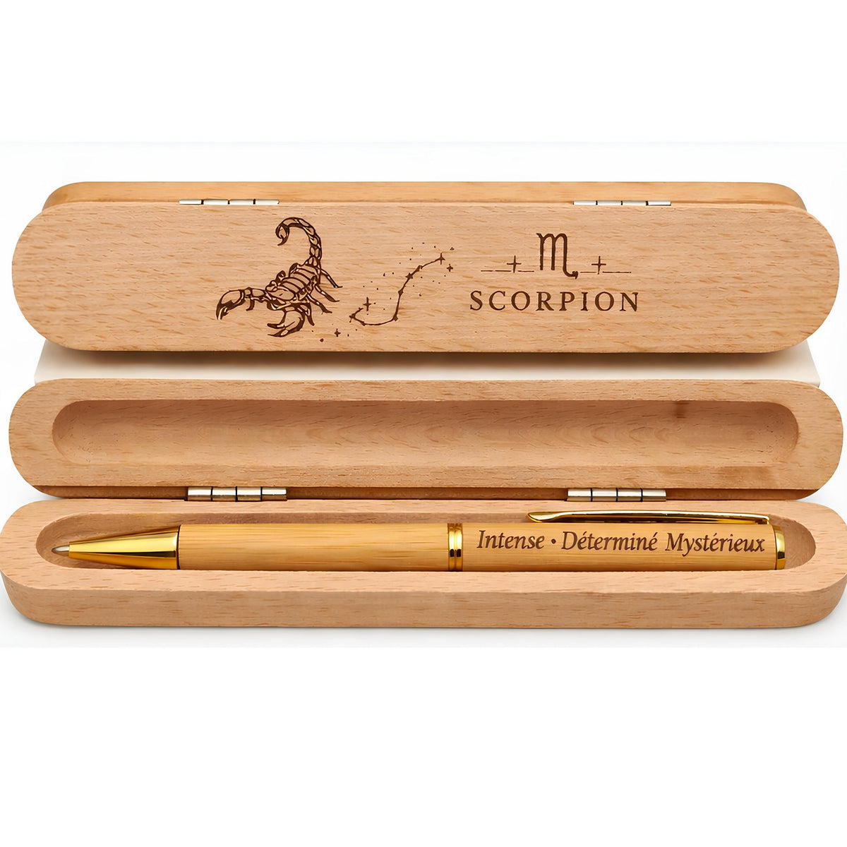 Coffret en bois gravé Scorpion ouvert, stylo à clip doré gravé « Intense, Déterminé, Mystérieux » – Weastyle Gravure